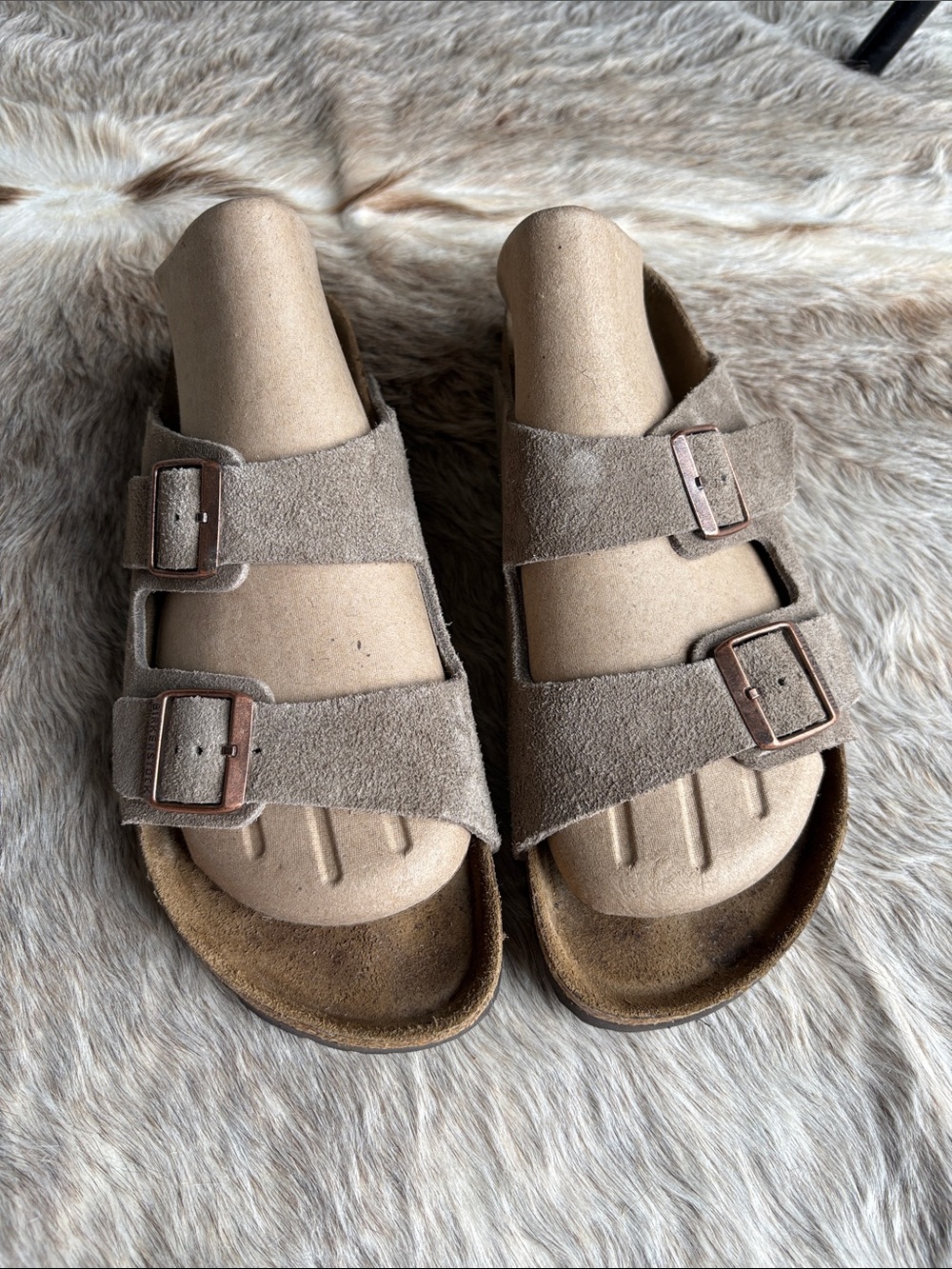 Birkenstock Arizona Softbed Suede in Taupe size 44 - Picture 2 of 7